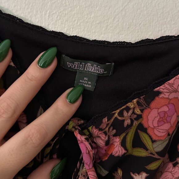 Floral Tie Front Blouse - Picture 4 of 4